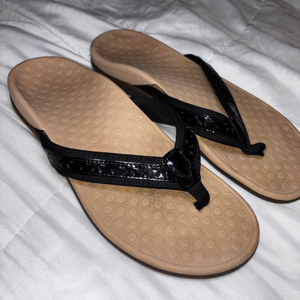Vionic high arch orthotic flip flop